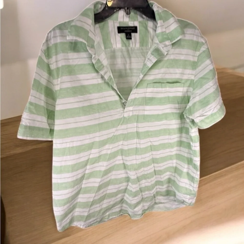 Banana Republic Sage Green White Stripe 100% cotton Short Sleeve Shirt Size L